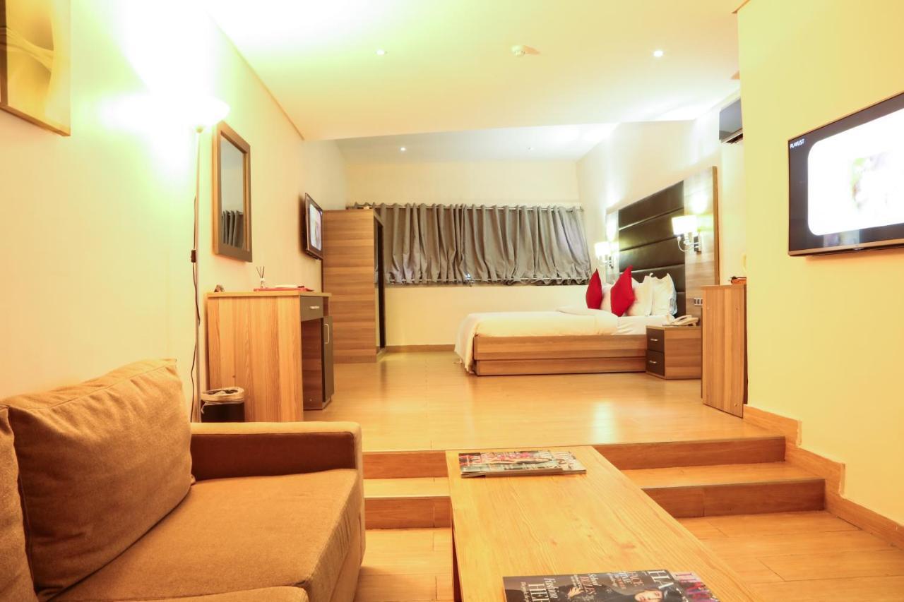 Scarlet Lodge Lagos Exterior foto